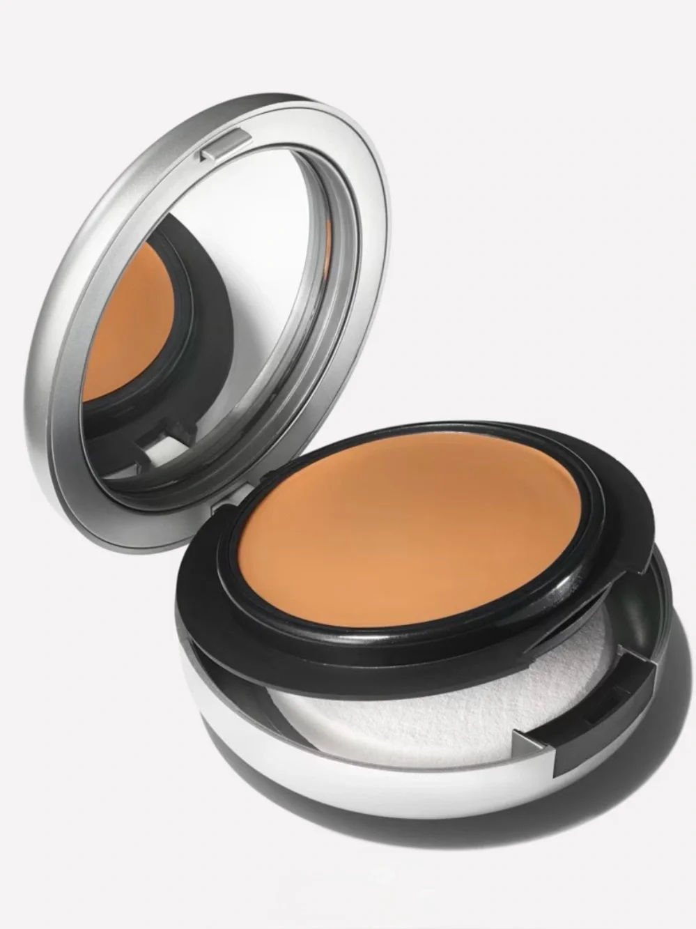 NC35 Mac Studio Tech Fix Cream To Powder Foundation Light Golden Brand New Boxed
